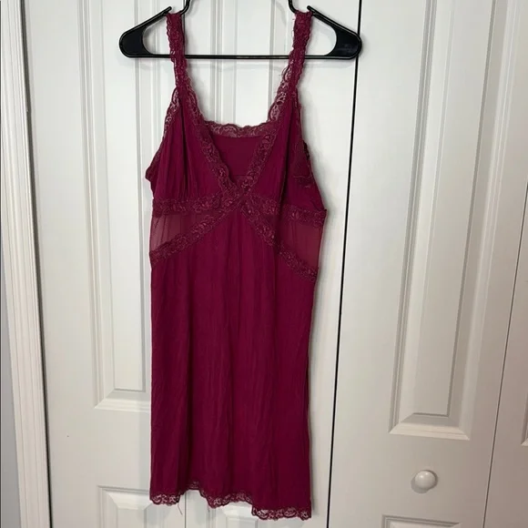 4/$25 Adore Me Burgundy Lace Chemise - Picture 1 of 3